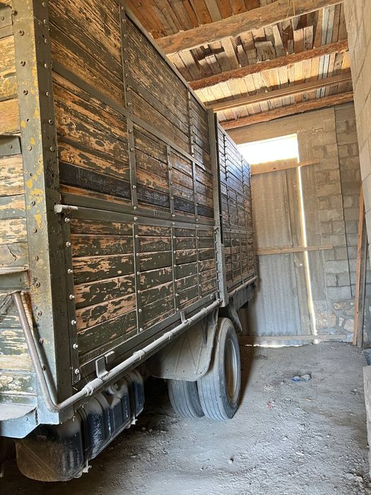 Zil bortovoy balandligi 1,80 uzundligi 5,20 m