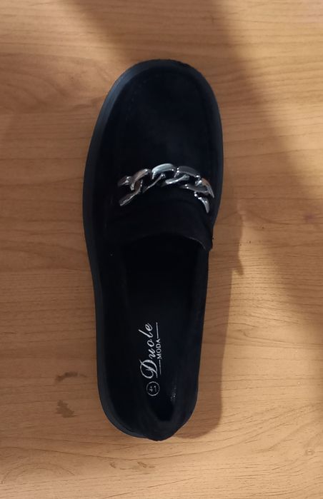 Обувь  женская  демисезонная. Цвет  чёрный. Замшевые.  Лёгкие. Новые.