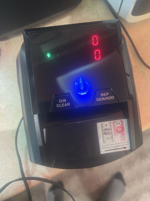 Детектор за банкноти  CT334