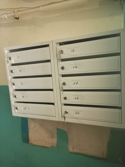 Продажа стеллажей для дома и офиса