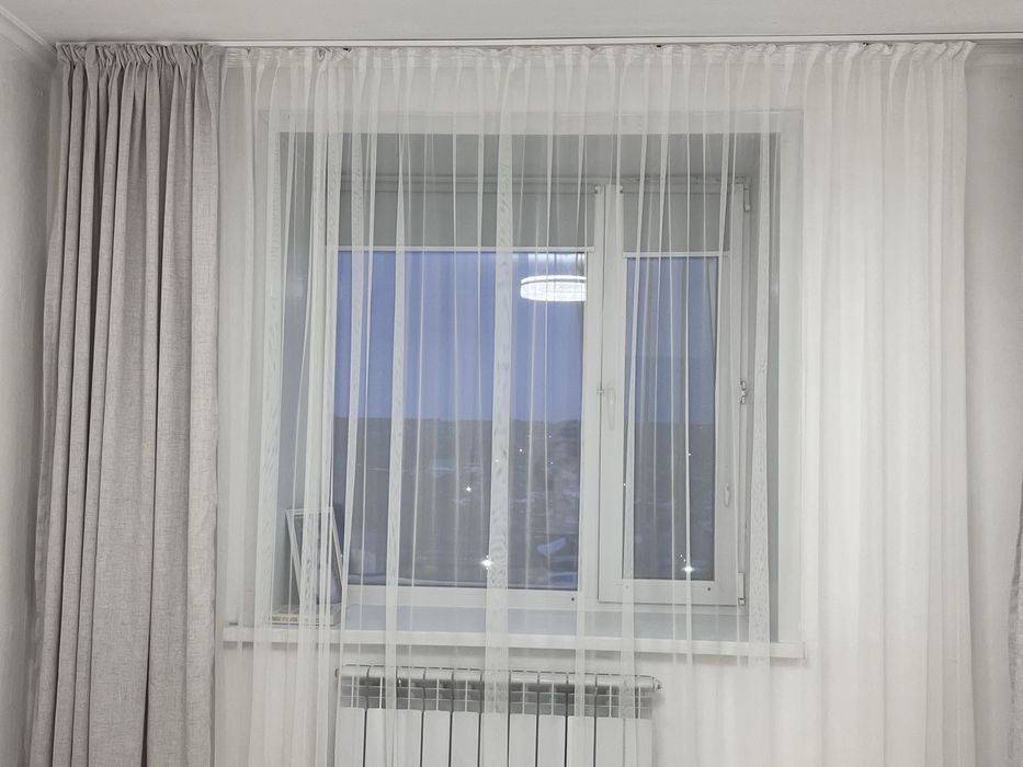 Продам комплект штор (тюль+шторы по 2м)