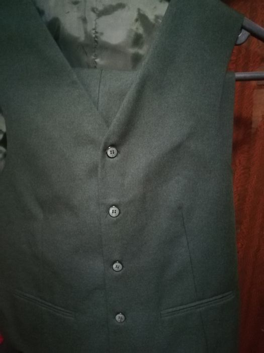 Продам мужской костюм