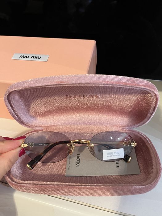Нови слънчеви очила Miu Miu размер 51-20-140