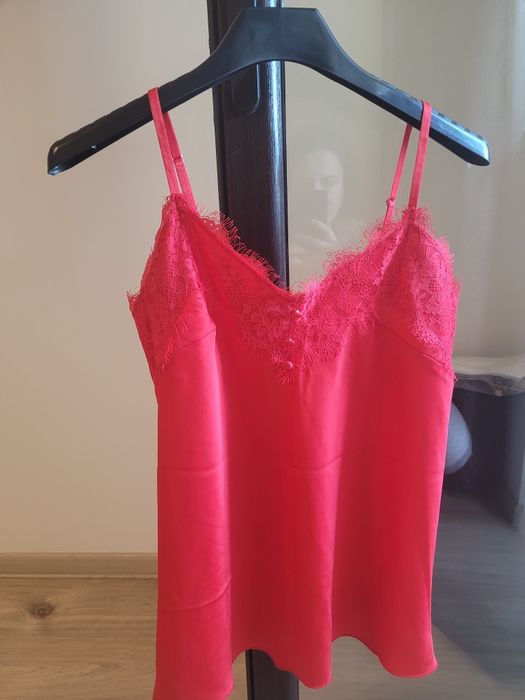 Maieu, culoare rosu, marime S-M, nou