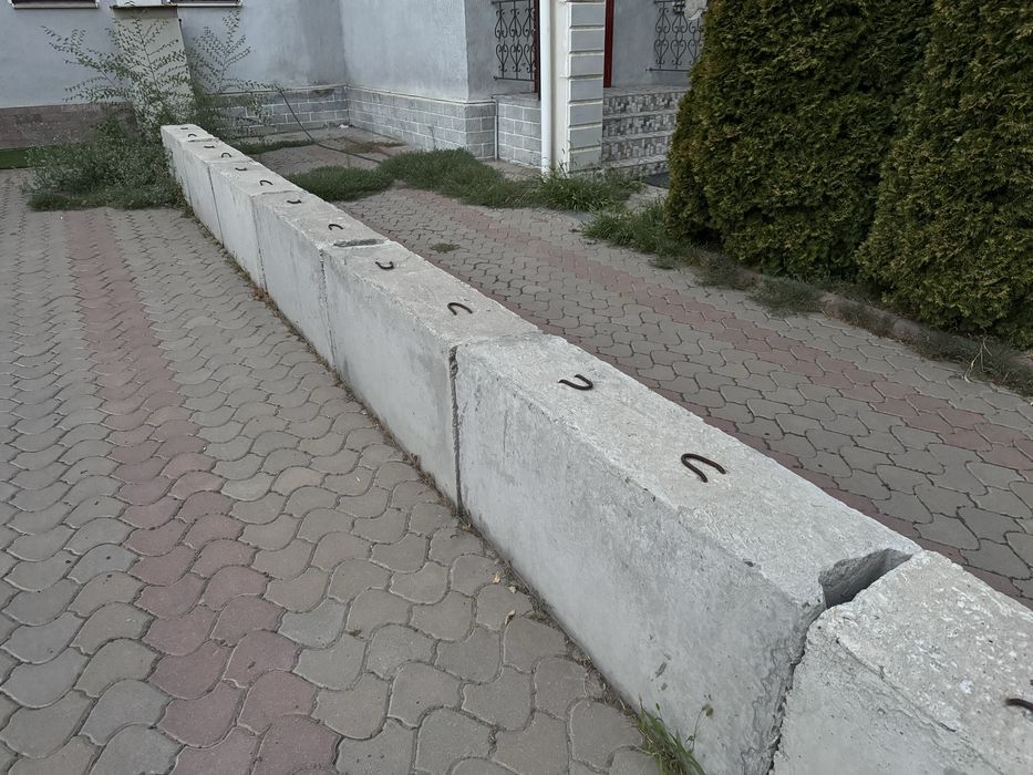 Продаются бетонные блоки
