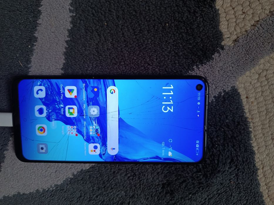 Продам телефон полностью рабочий