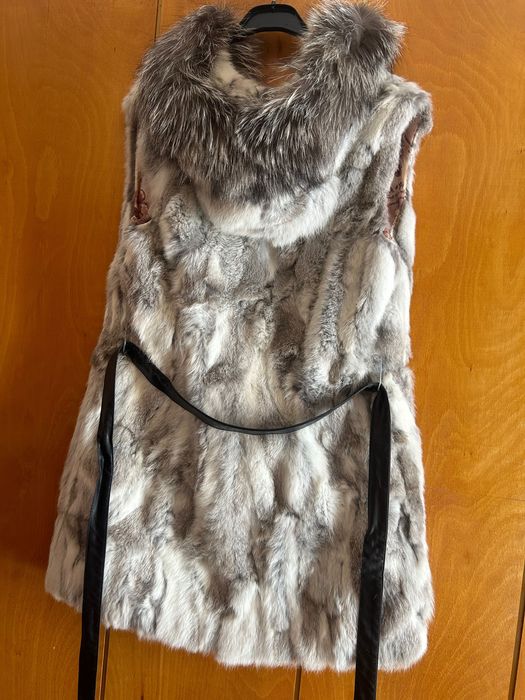 Дамски елек от заешка кожа