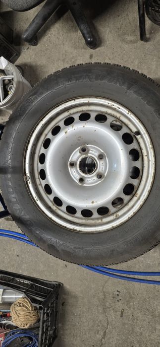 Jante de tabla R16  cu anvelope de iarna pentru VOLKSWAGEN
