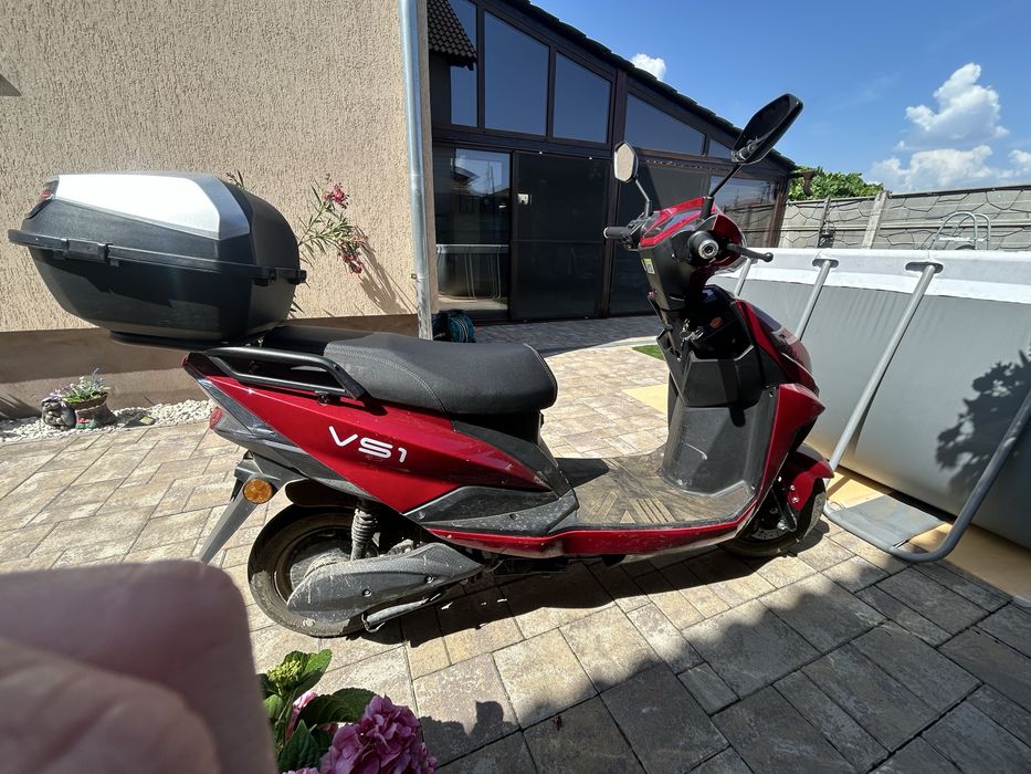 Vand scuter electric vs1