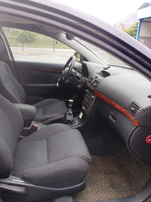 Тойота авенсис - 2.2 177k.c.  D-CAT на части