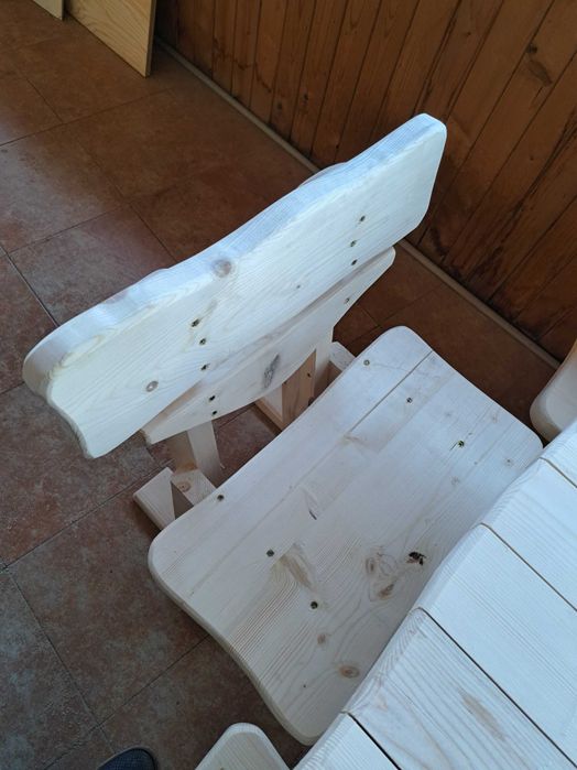 Баварски маси и пейки