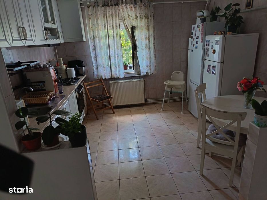 Apartament trei camere - 83mp - Liceul Pedagogic