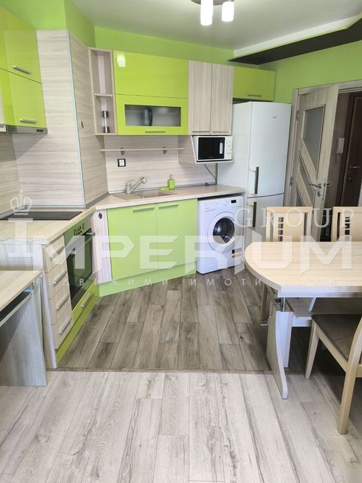 Дава се под наем Тристаен апартамент в Варна, Левски - 70 кв.м за 612 € - Снимка #1