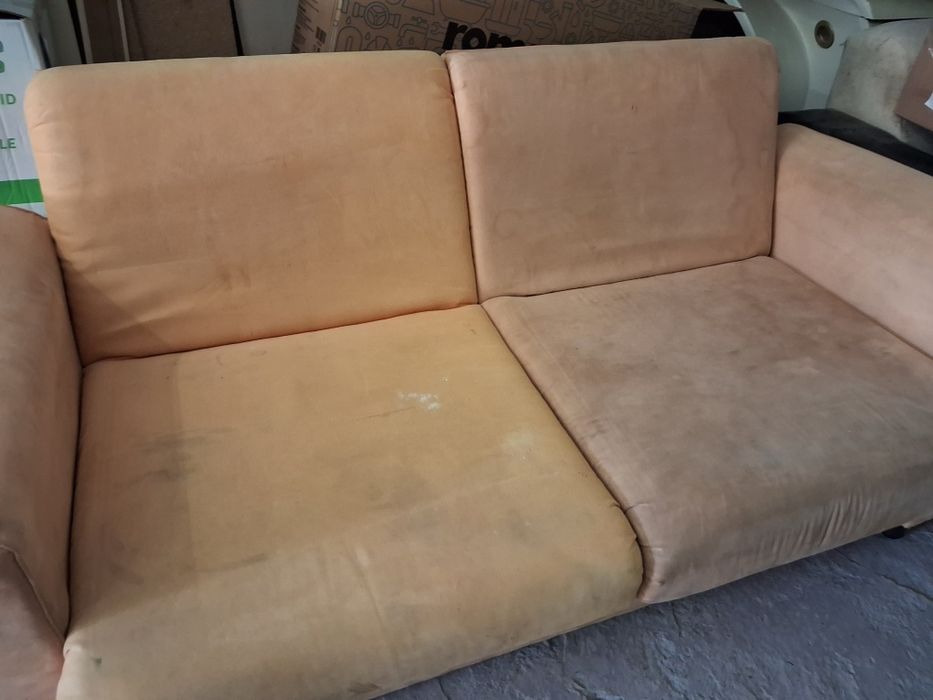 Разтегателен диван