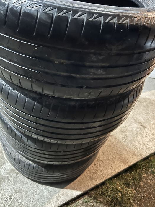 225 50 18 Bridgestone vara