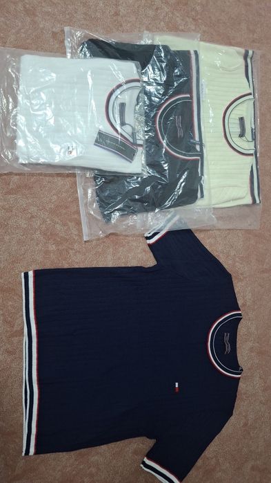 Продам кофтачки разные