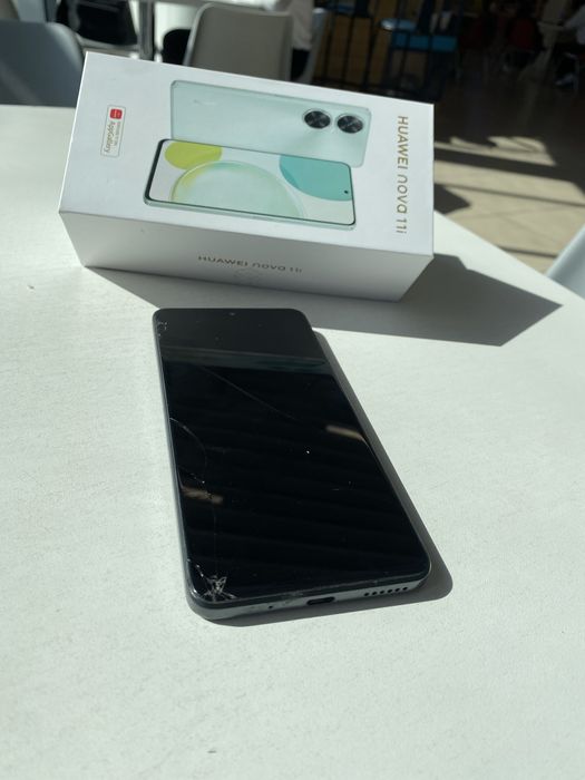 Huawei nova 11iii