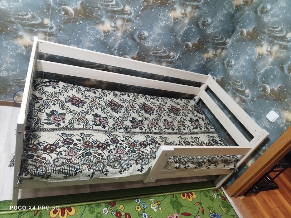 Продам кровать детскую