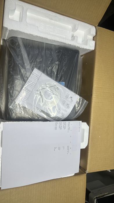 EPSON   L805. WiFi