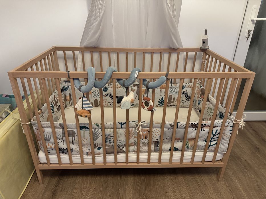 Patut pentru copii IKEA SNIGLAR + saltea KRUMMELUR
