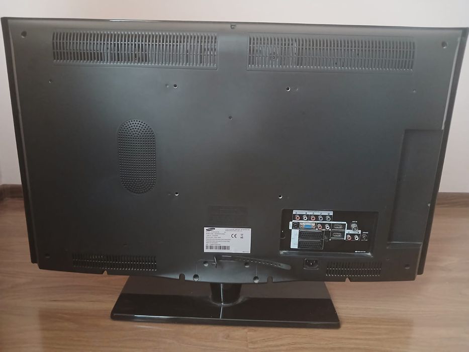 Vând TV  Samsung