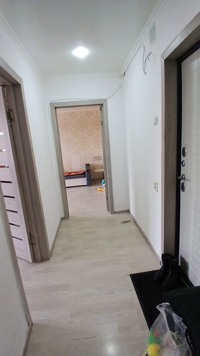 Сдам 2х ком квартиру.4 42.