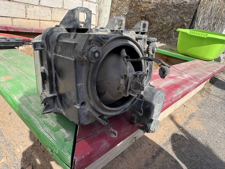 Продам фары на бмв