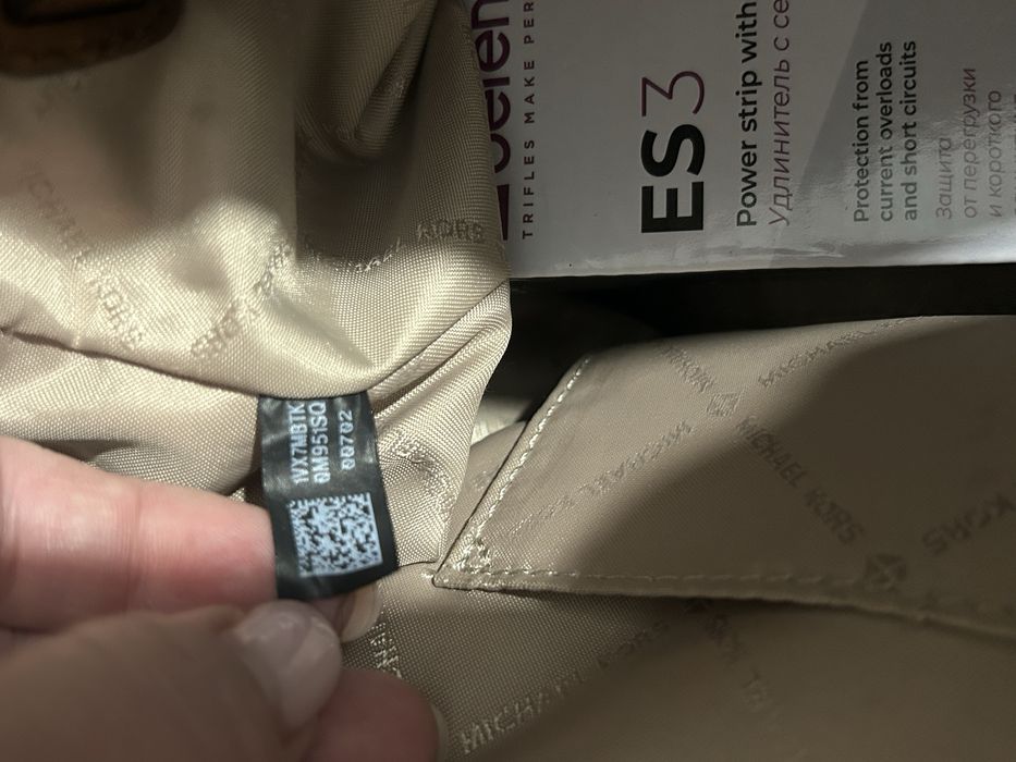 Сумка кожаная. michael kors