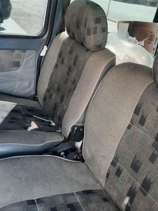 Damas  mokriy asfalt