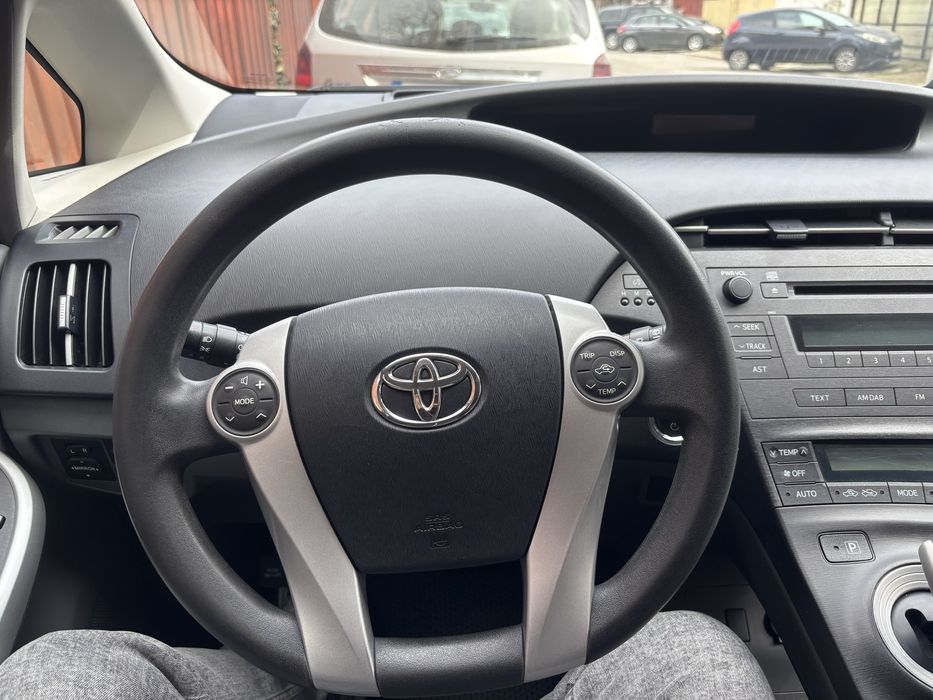 Toyota Prius 3 Hibrid + GPL