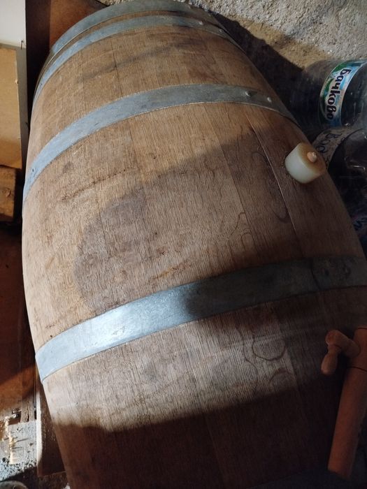 Дървено буре 220л