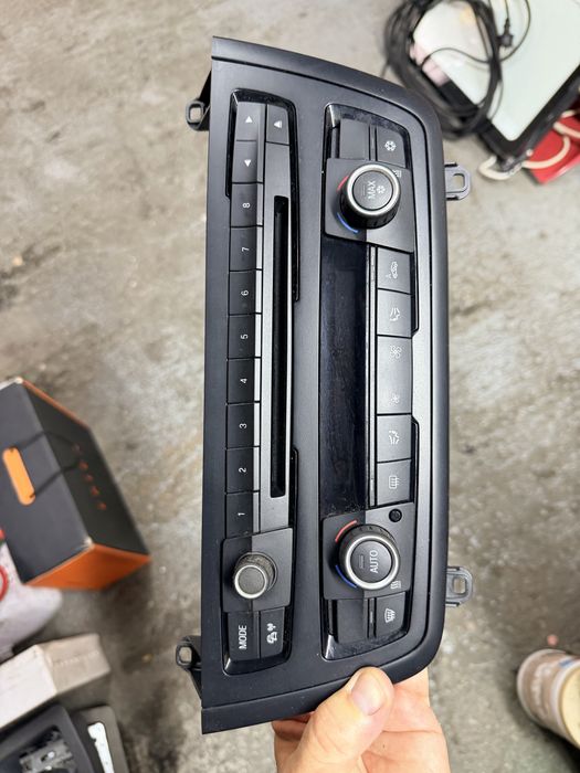 Panou clima bmw f30 f31 f20 f21