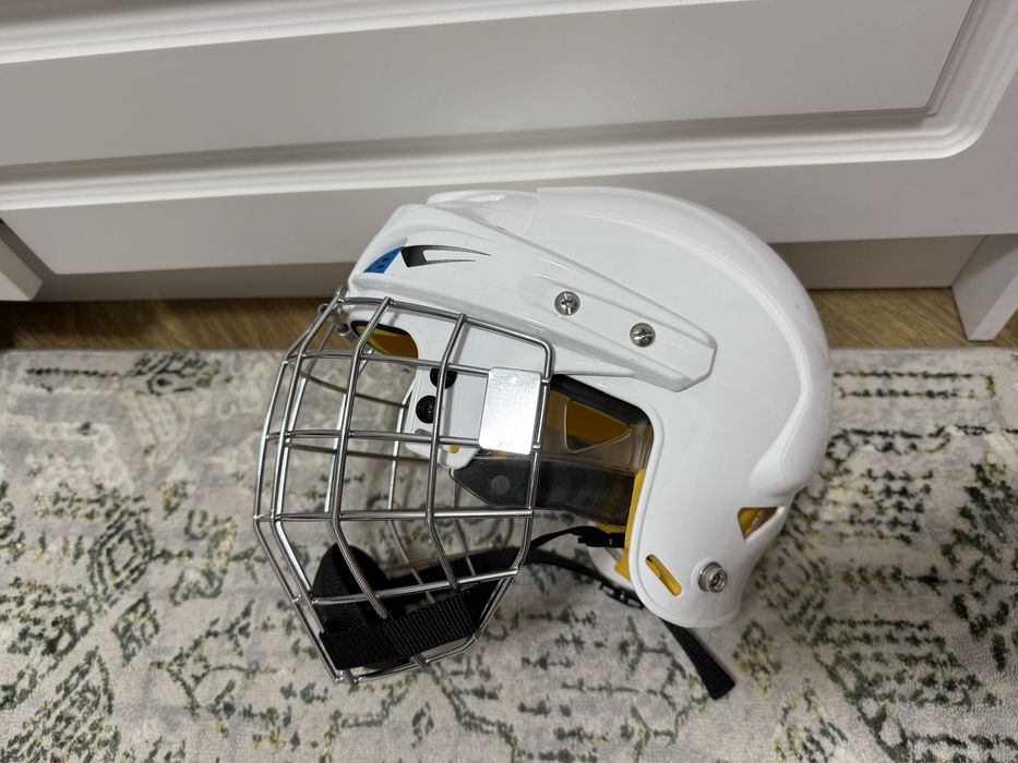 Нагрудник хоккей