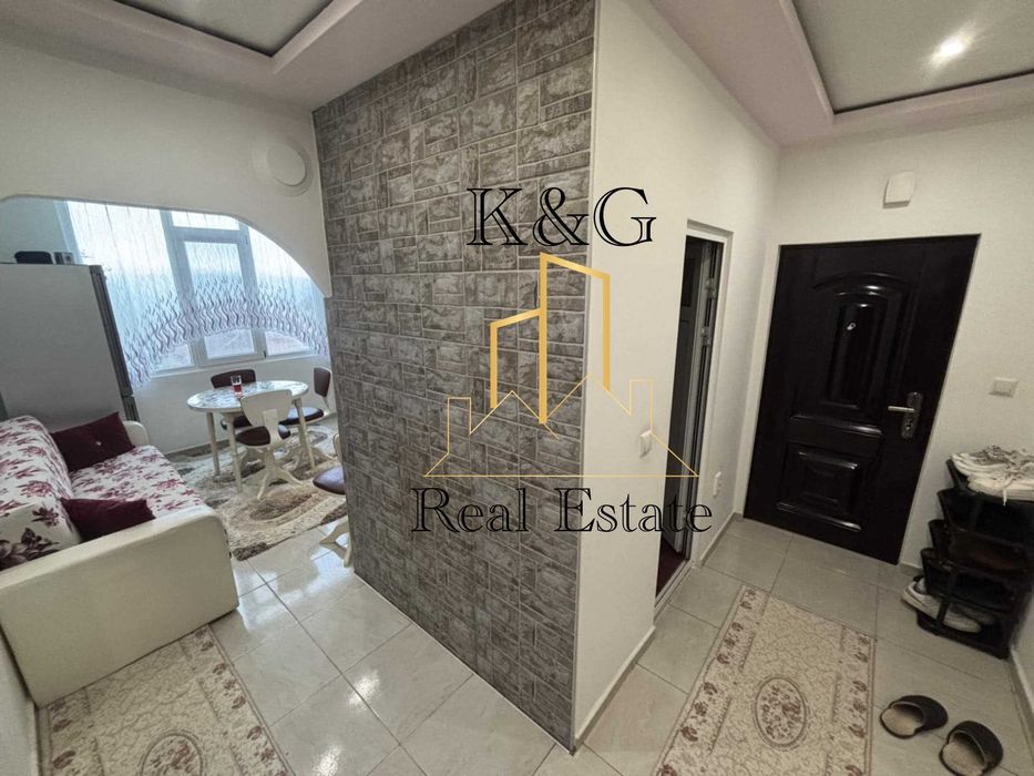 Двустаен апартамент в отлично състояние - ж.к " Орел "