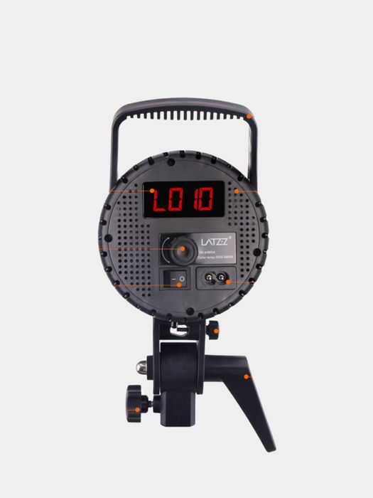 SOFTBOX 300W. Professioanl Soxtbox. Tripod, chiroq