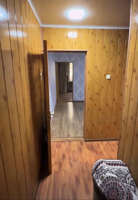 Qarshi shahri markazidan 2 xonali uy sotiladi