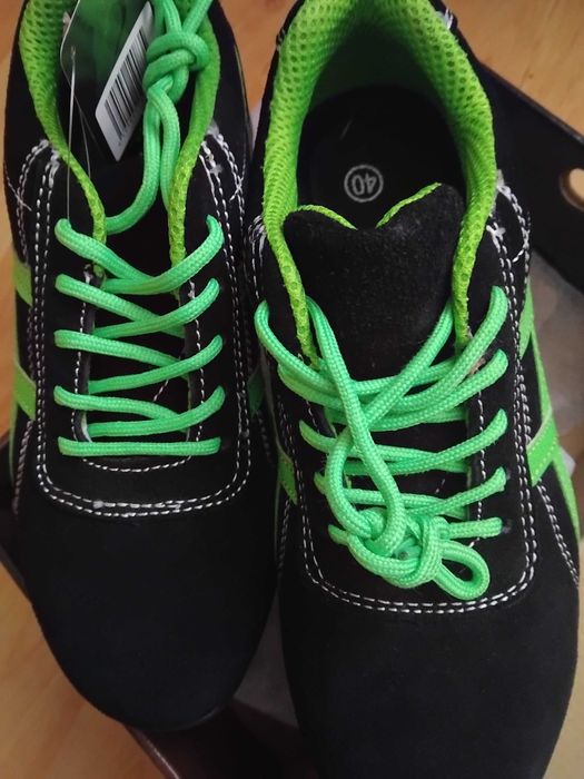 Нови работни обувки