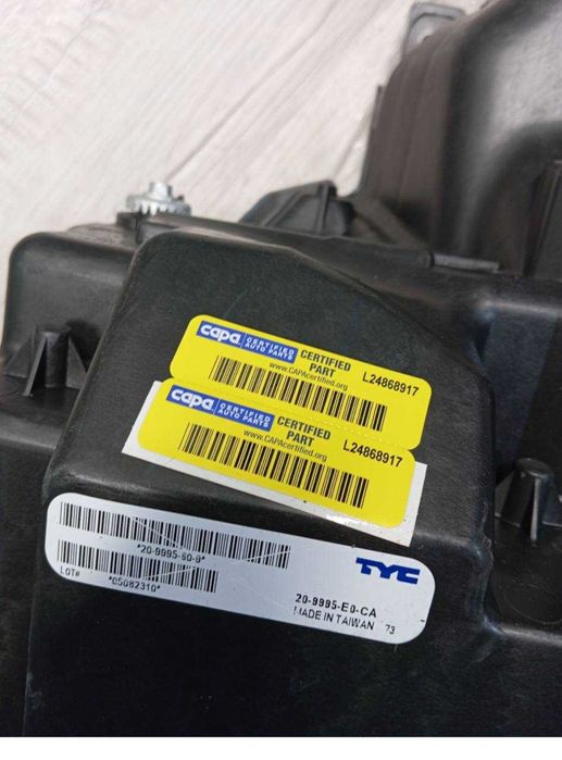 Фары на Toyota Camry американка