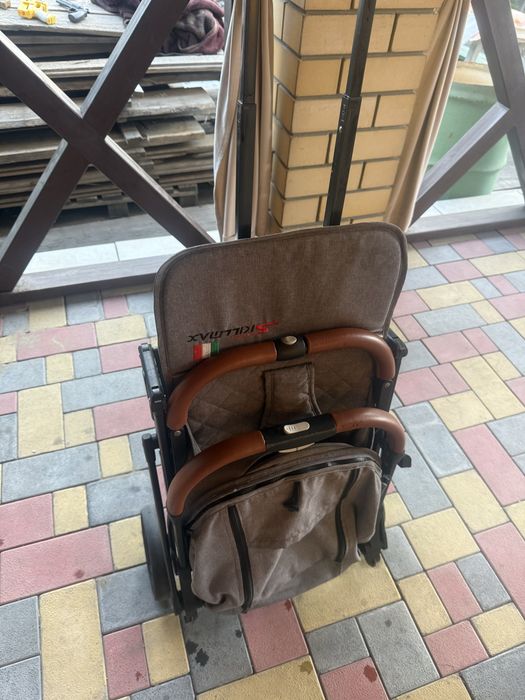 Продам  прогулочную  коляску