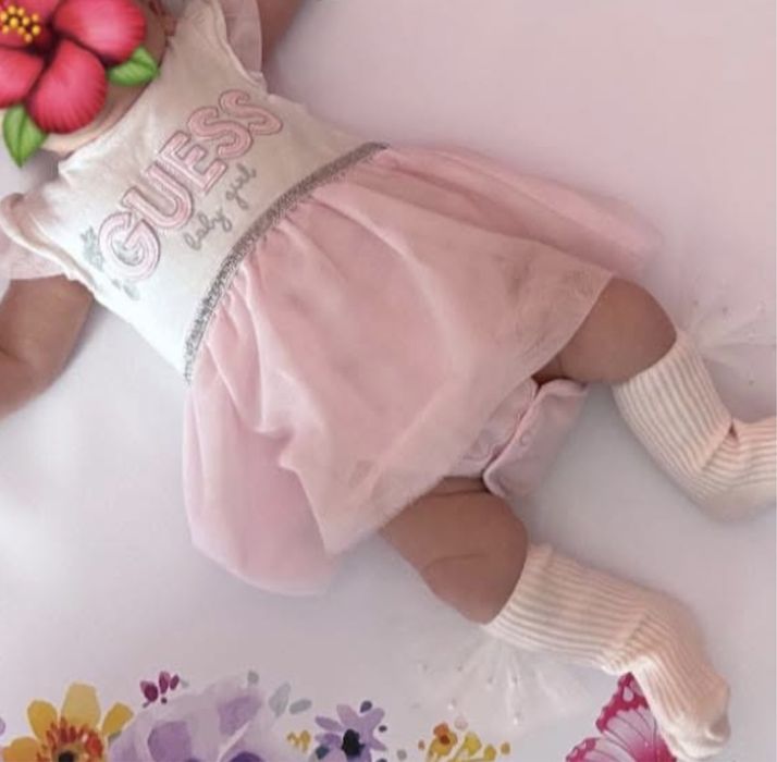 Рокличка guess 0-2 месеца