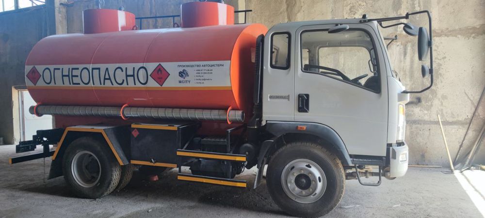 Автотопливозаправщик АТЗ-10
