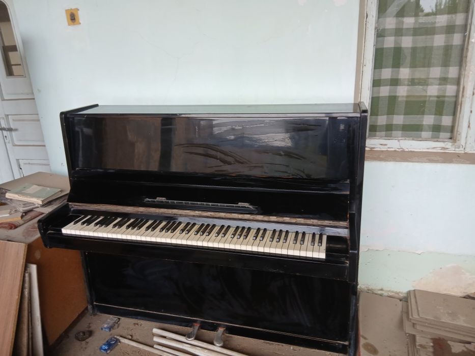 Piyonina srochna sotiladi