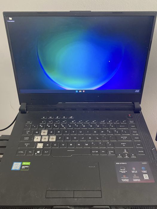 Vand Laptop Rog Strix