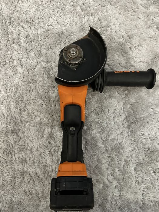 BTI A18 Wks BL Ъглошлайф