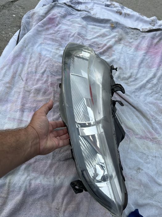 Far stânga honda civic.cod:0301226201.