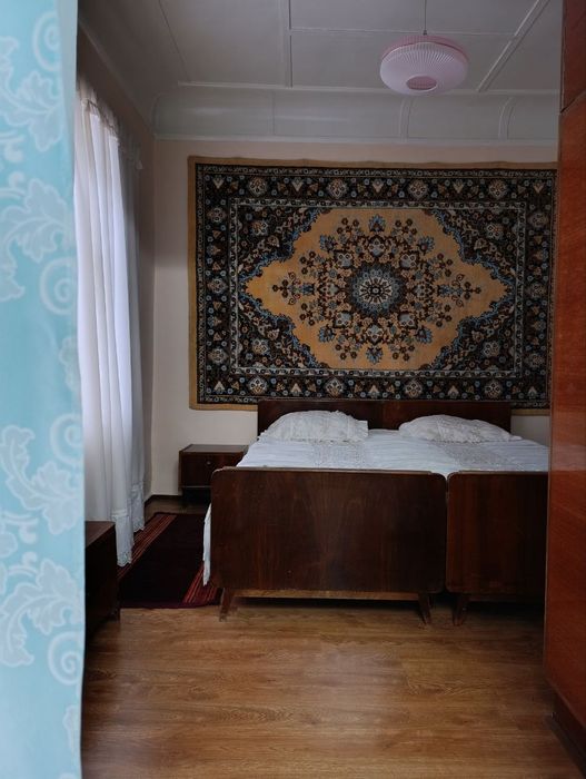 Кичик бешагач (Ивлива)3.5 сот 2 дома.)