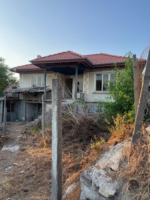 Продава се Къща в Нови пазар - 70 кв.м за 350 €/кв.м - Снимка #1