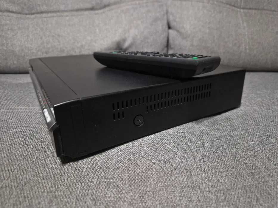 SONY DVD Recorder cu HDD 160 GB și HDMI