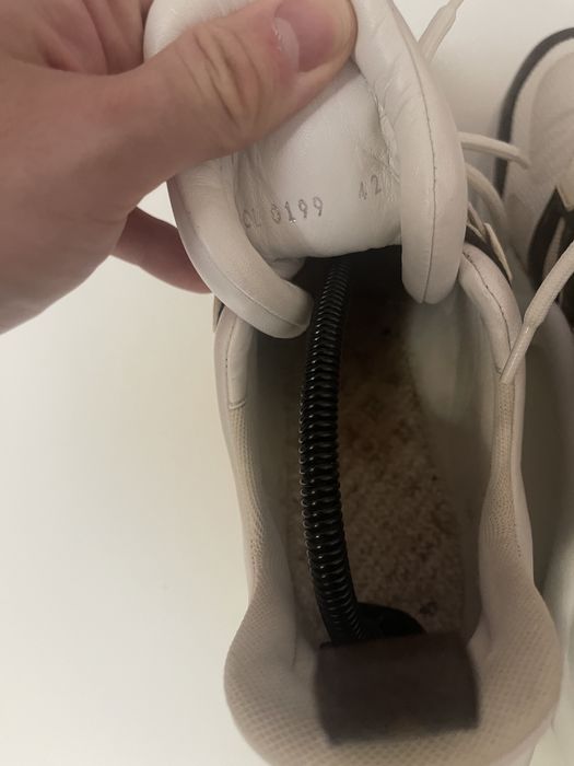 Louis Vuitton Archlight