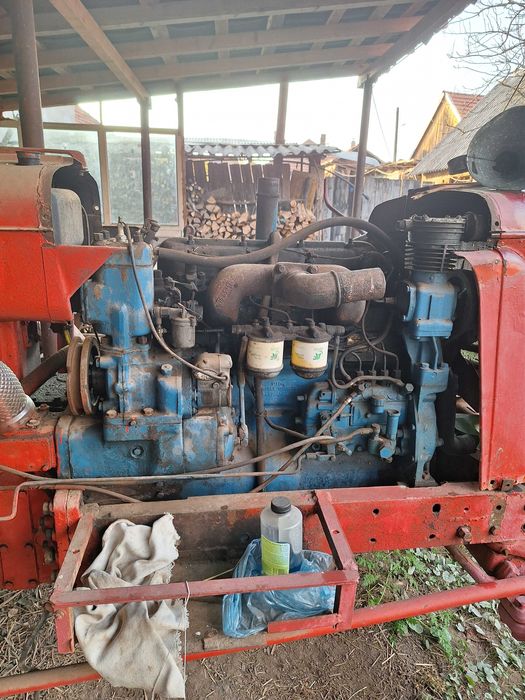 Tractor,remorca ,plug